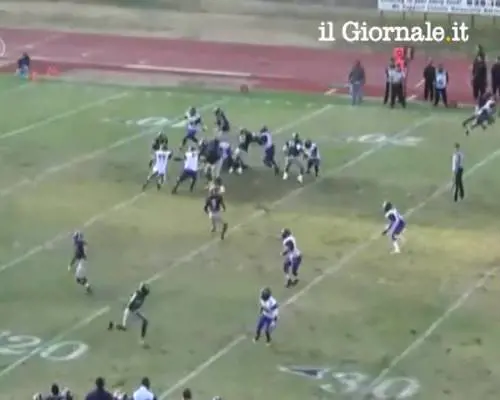 Football, placcaggio... con salto mortale