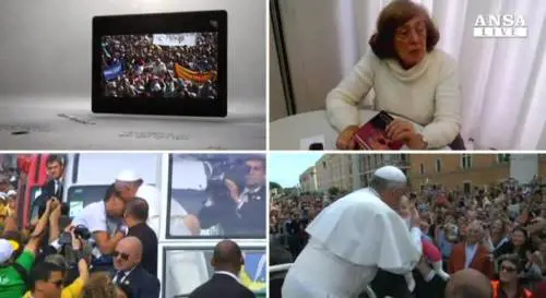 Arriva l'app per seguire papa Francesco