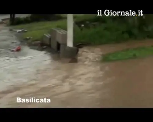 Maltempo flagella le regioni ioniche