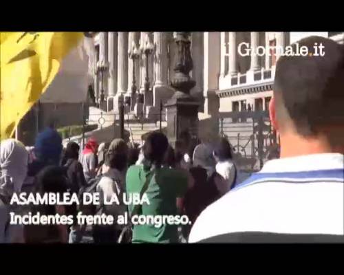 Buenos Aires, studenti in rivolta