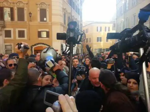 Forconi a Roma al grido di "Tutti a casa"
