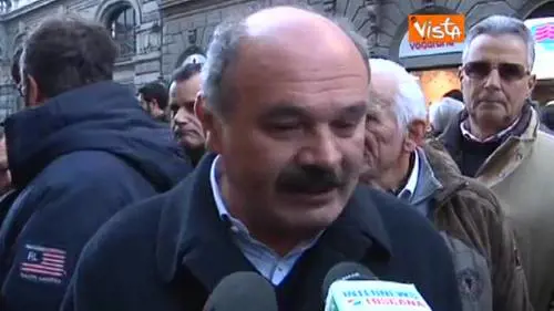 Farinetti: "Nuove aperture? Aspetto un taglio delle tasse"