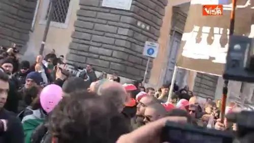 L'arrivo di CasaPound alla manifestazione dei Forconi