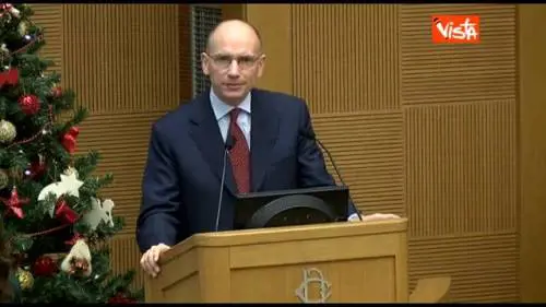 Letta blinda il governo: "Non farò alcun rimpasto"
