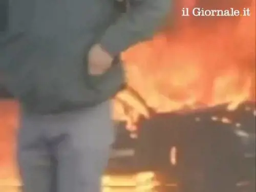 La devastazione lasciata dall'autobomba