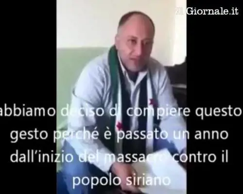 Il killer dopo l'assalto alla ambasciata