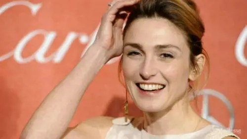Ecco chi è Julie Gayet