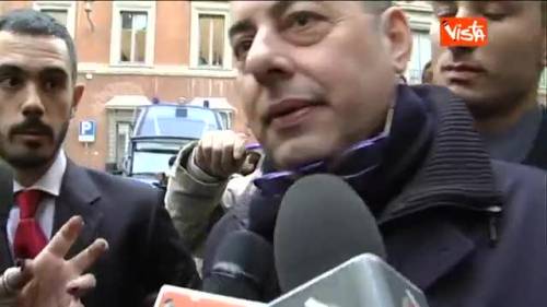 Pittella: "Berlusconi non mi piace, ma parliamo con tutti"