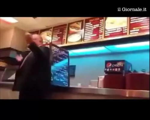 Il sindaco di Toronto di nuovo nei guai: ubriaco in un fast food