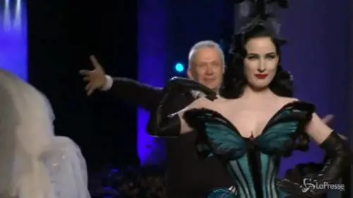 Moda: Dita Von Teese e la nuova collezione J.P. Gaultier