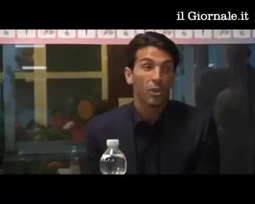 Buffon e la D'Amico in conferenza stampa