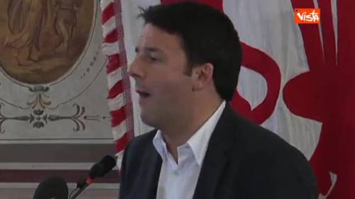 Renzi: "Se si affossa l'Italicum, il governo cade"