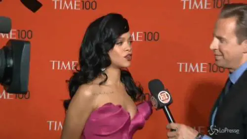 Rihanna insoddisfatta: "voglio un lato B più importante"