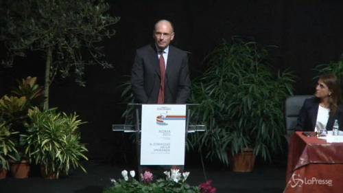 Letta: "Momento giusto per investire in Italia"