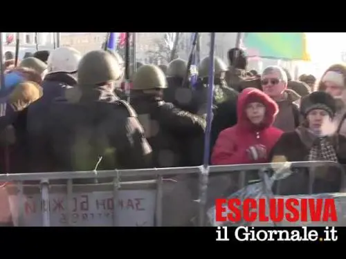 Kiev, miliziani del partito ultranazionalista