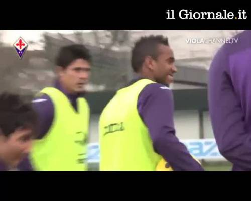 "Ciao mi chiamo Mario e faccio l'attaccante": Gomez torna in gruppo