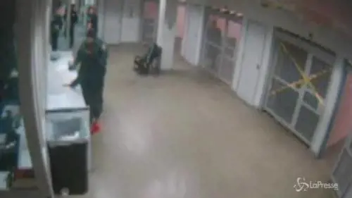 Ecco il video di Justin Bieber arrestato e perquisito dalla polizia