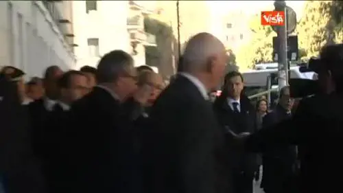 Napolitano: "È una bella giornata, c'è il sole"
