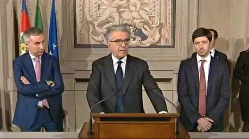 Zanda: "L'obiettivo è un governo che duri fino al 2018"