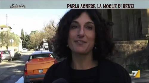 La moglie di Renzi: "Non lo seguirò a Roma"