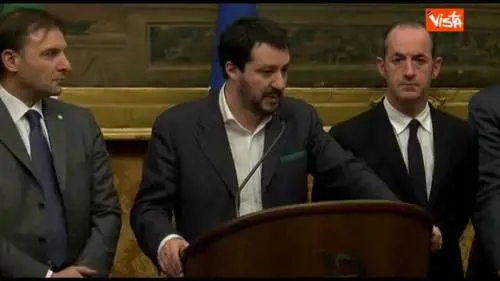 Il no di Salvini: "Governo che nasce dal Palazzo"