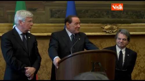 Berlusconi: "Auguro buon lavoro a Renzi"
