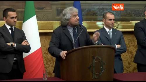 Grillo: "Renzi è soltanto un copia e incolla"