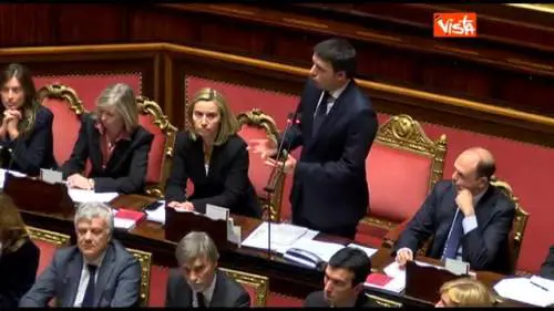 Renzi: "In Senato in punta di piedi, non ho l'età"