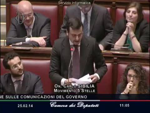 Il grillino Sibilia: "Renzi e Padoan figli di Troika"