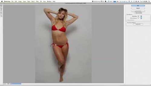 Con Photoshop la modella diventa un trancio di pizza