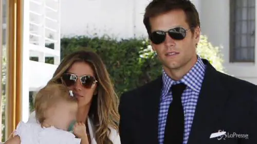 Gisele Bundchen al battesimo della figlia col marito Tom Brady