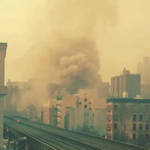 New York, crolla palazzo