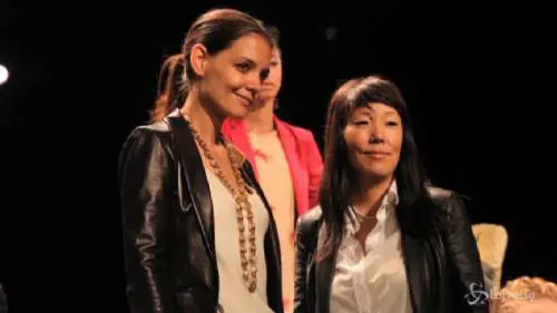 Katie Holmes chiude partnership con Jeanne Yang: troppo diverse