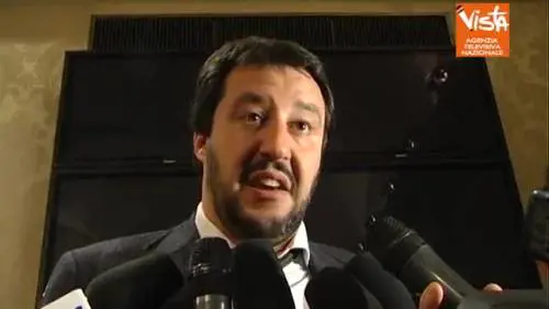 Salvini: "Euro criminale"