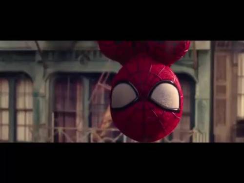 Spiderman e il suo alter ego bambino