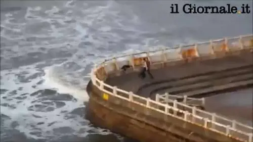 Gran Bretagna, tango romantico in riva al mare