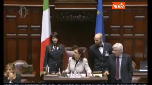 Scontro Lega-Alfano, la Boldrini sospende la seduta