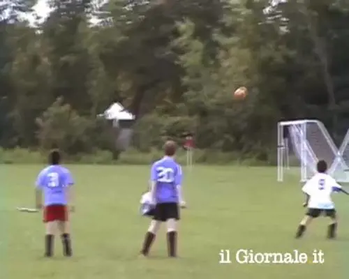 Nico, calciatore prodigio senza una gamba che sogna i mondiali