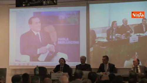 Berlusconi: "Ue dà solo vincoli"