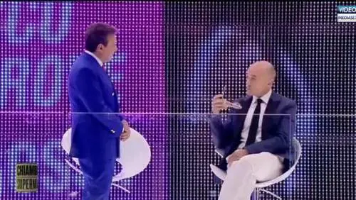 Signorini sulla Boschi: "Se non fosse sposato, starebbe con Renzi" 