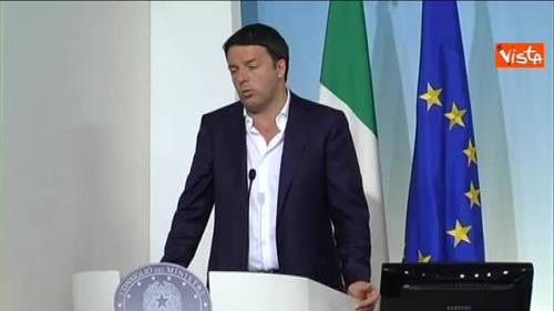 Renzi: "I grillini considerano il parlamento un set"