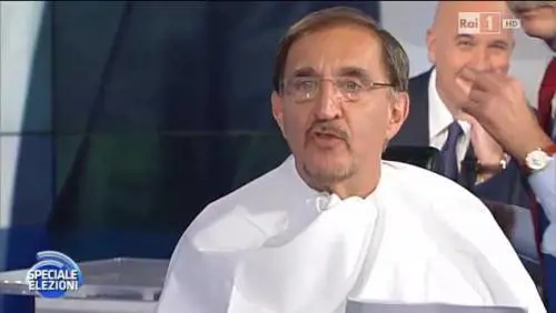 Ignazio La Russa perde la scommessa e si taglia la barba