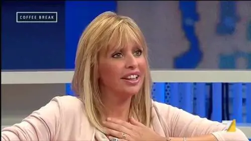 Bertinotti ospite di La7, Mussolini si emoziona Poi: "Nun se po sentì"