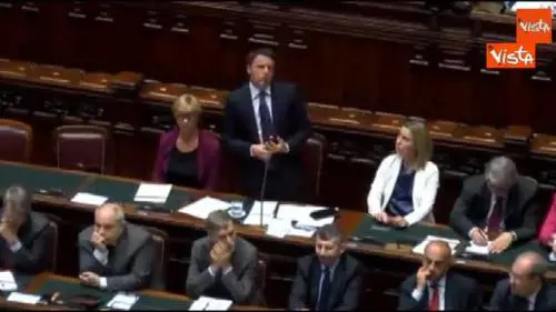 Renzi: "Non basta l'euro a fare l'Europa"