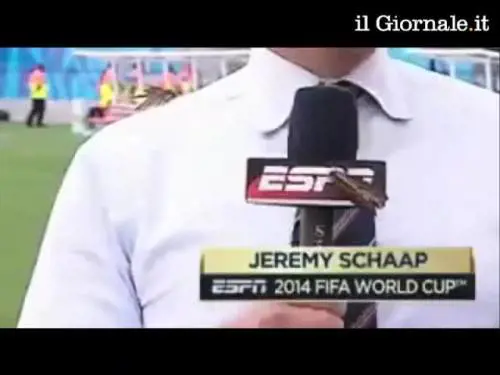 Inviato della Espn invaso dalle cavallette