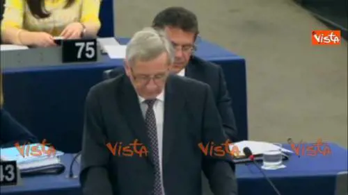 Juncker: "300 miliardi per la crescita"