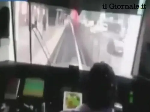 Gioca a Farmville mentre guida il treno