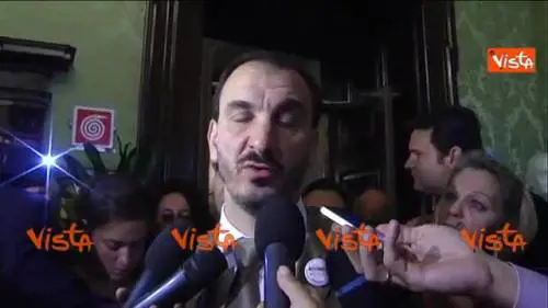 I grillini: "Il governo sta calpestando la maggioranza"