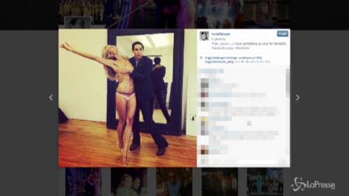 La sexy Heidi Klum finisce in topless su Instagram