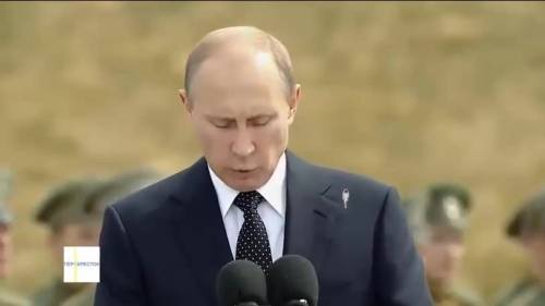 Incidente in diretta, ma Putin impassibile continua il discorso
